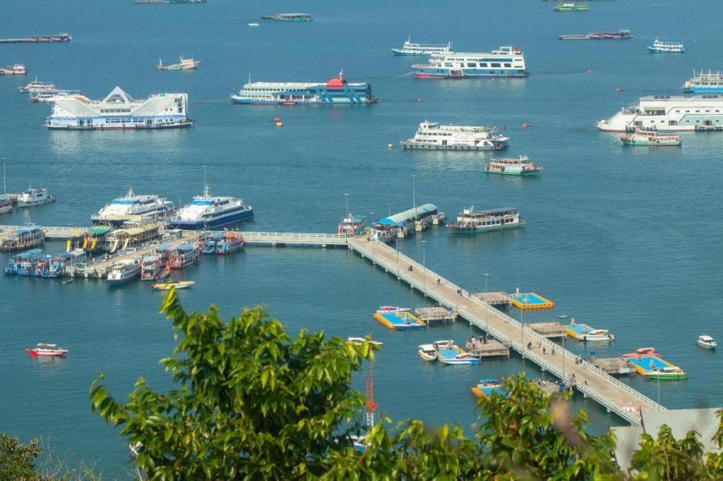 Oyo 1125 Chokdee Inn Pattaya Zewnętrze zdjęcie