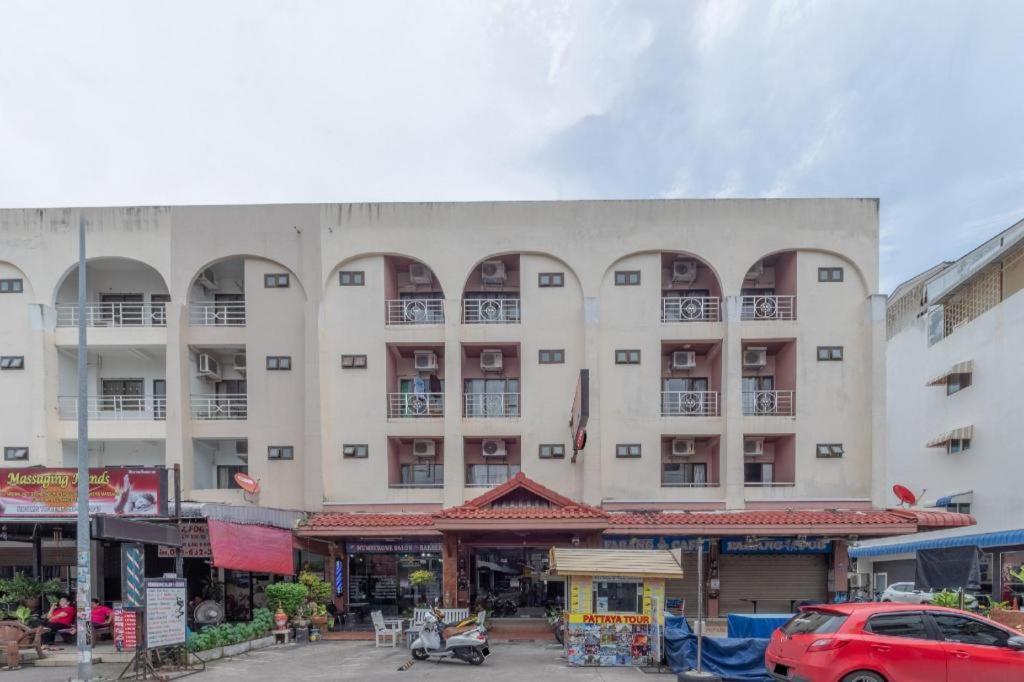 Oyo 1125 Chokdee Inn Pattaya Zewnętrze zdjęcie