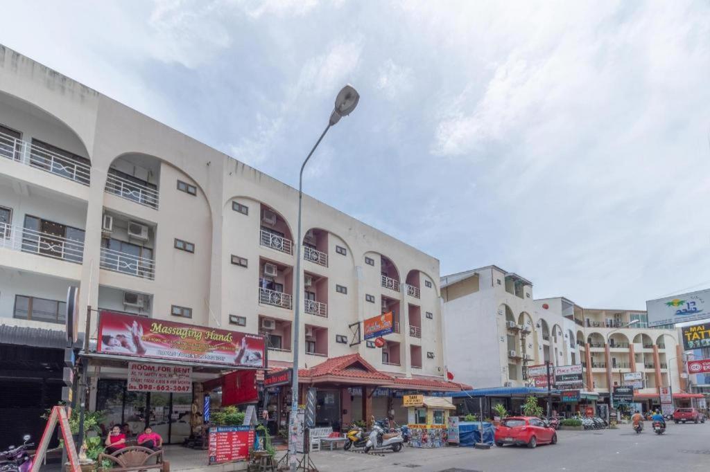Oyo 1125 Chokdee Inn Pattaya Zewnętrze zdjęcie
