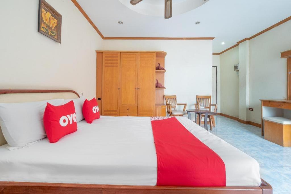 Oyo 1125 Chokdee Inn Pattaya Zewnętrze zdjęcie
